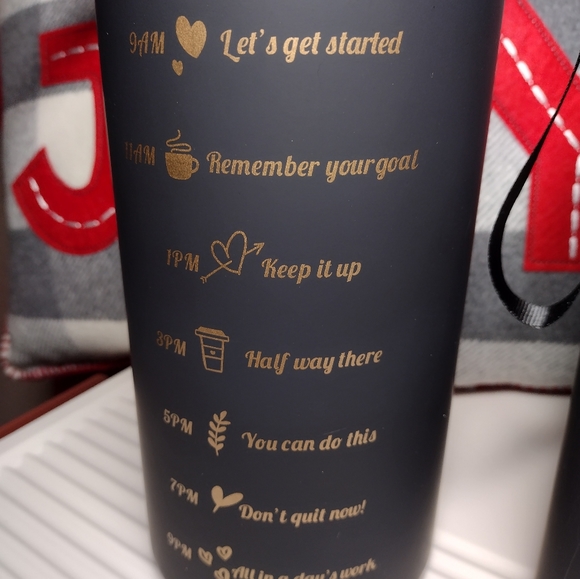 3 BLACK w/Gold writing Water Bottles Set: 64oz, 25oz, 10oz, All with Handles - Picture 8 of 16